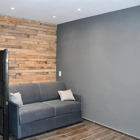 Logement In Wood Brugelette Exterior foto